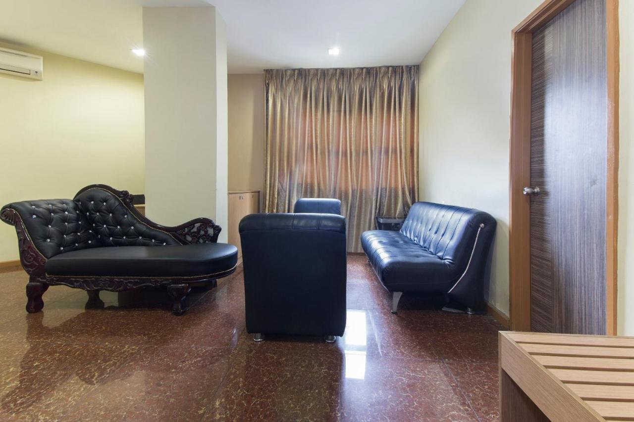 Oyo 422 Hotel Reno Kuala Lumpur Zewnętrze zdjęcie